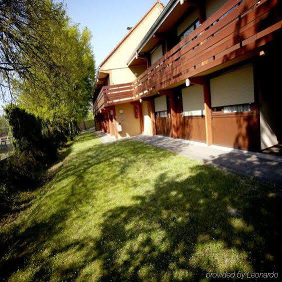 Campanile Hotel Mayenne Eksteriør bilde