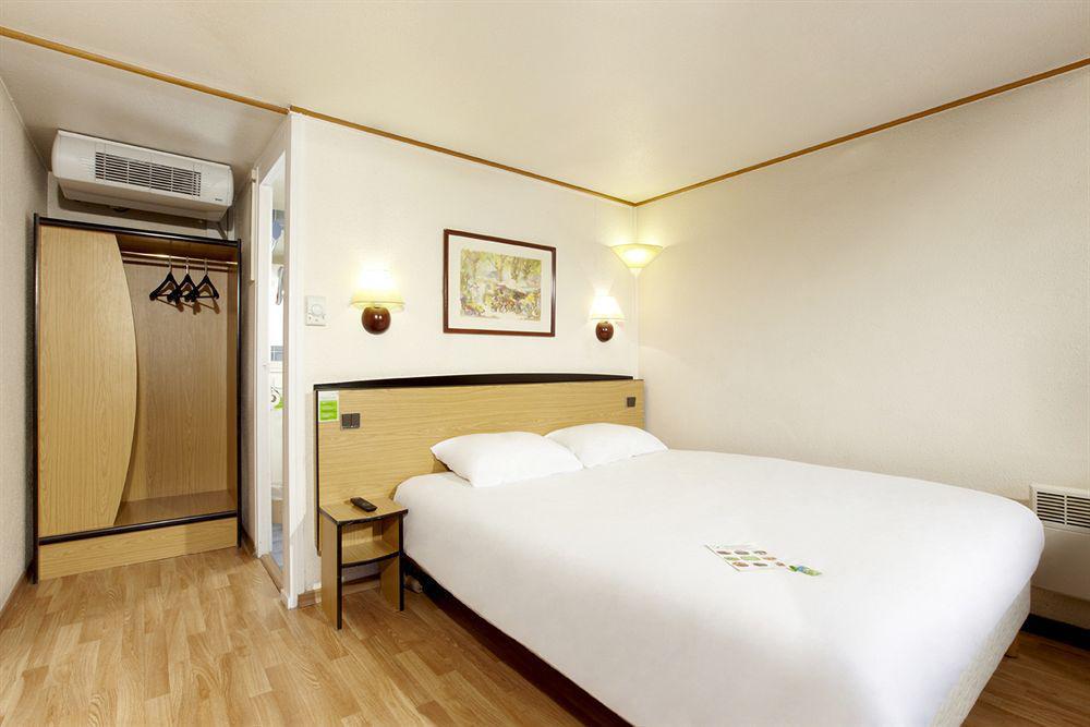 Campanile Hotel Mayenne Rom bilde